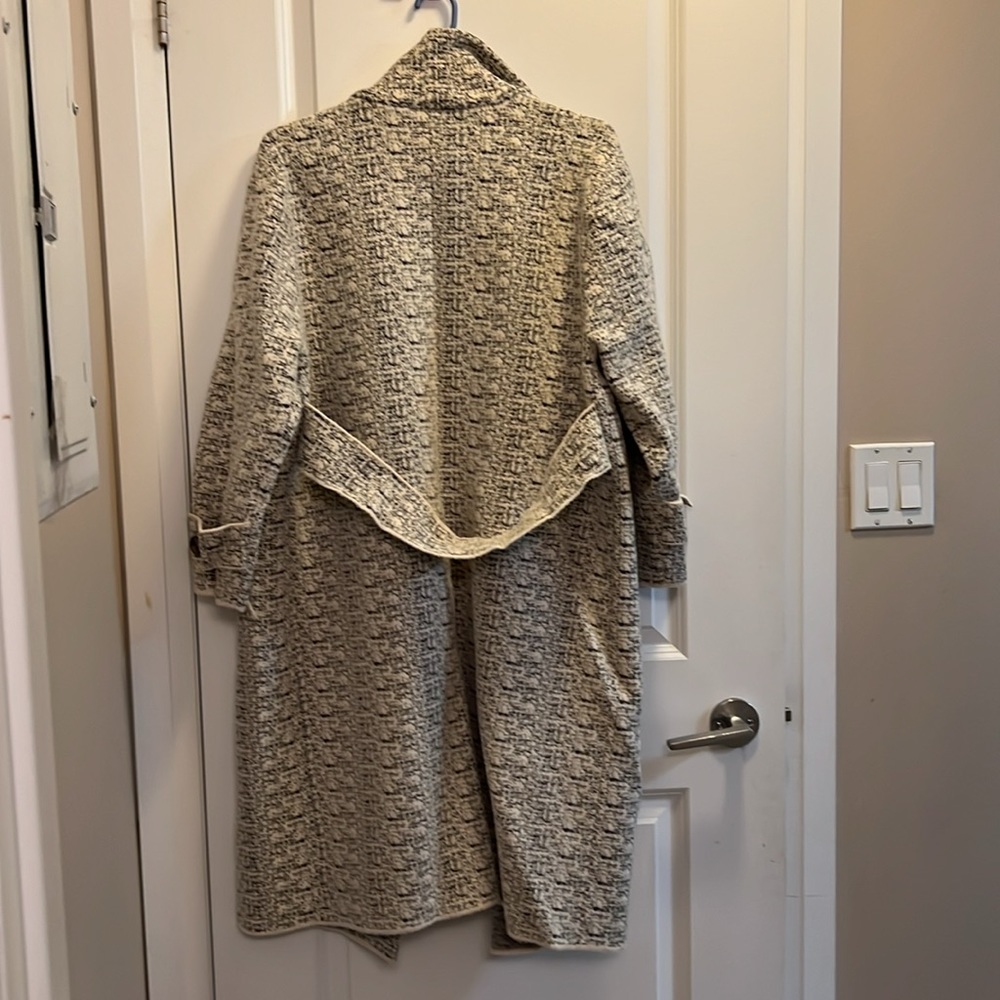 Coat - Picture 2 of 7
